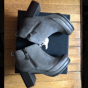 NEW Sorel Blake Bootie - Side Zipper Size 8